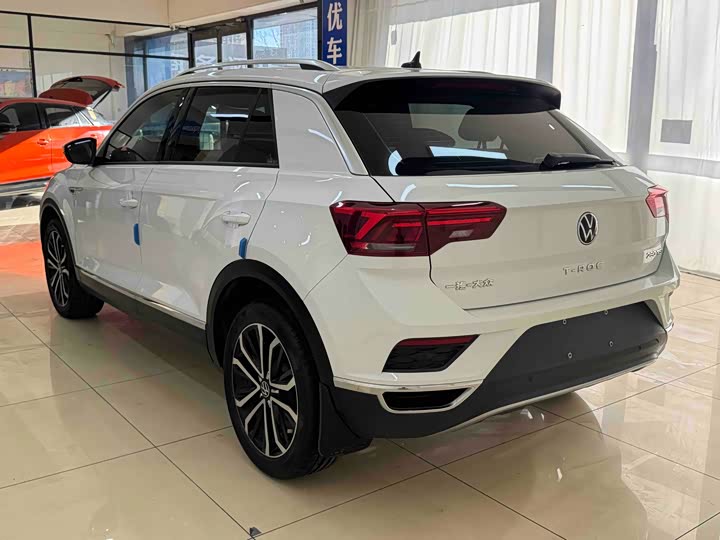 Фото 4 - Volkswagen T-Roc