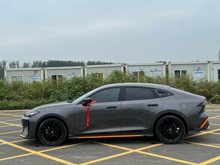 Фото 7 - Changan UNI-V