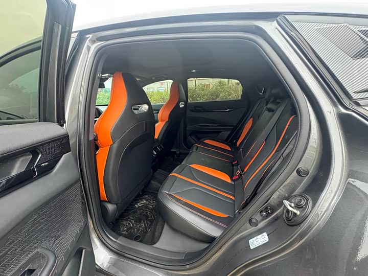 Фото 9 - Changan UNI-V