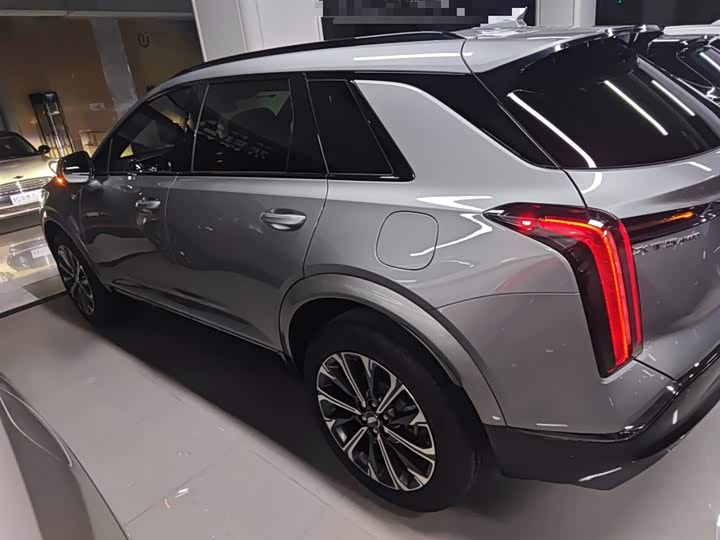 Фото 5 - Cadillac XT5