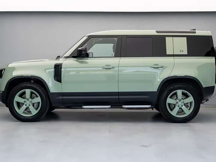 Фото 2 - Land Rover Defender