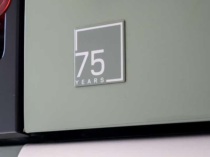 Фото 3 - Land Rover Defender