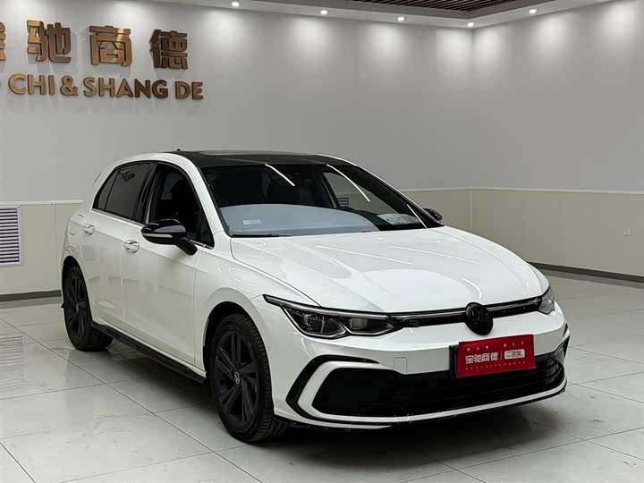 Фото 2 - Volkswagen Golf