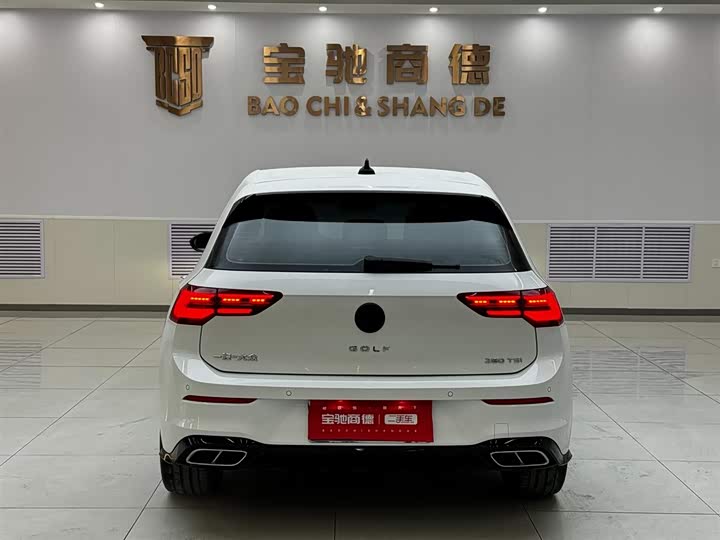 Фото 4 - Volkswagen Golf