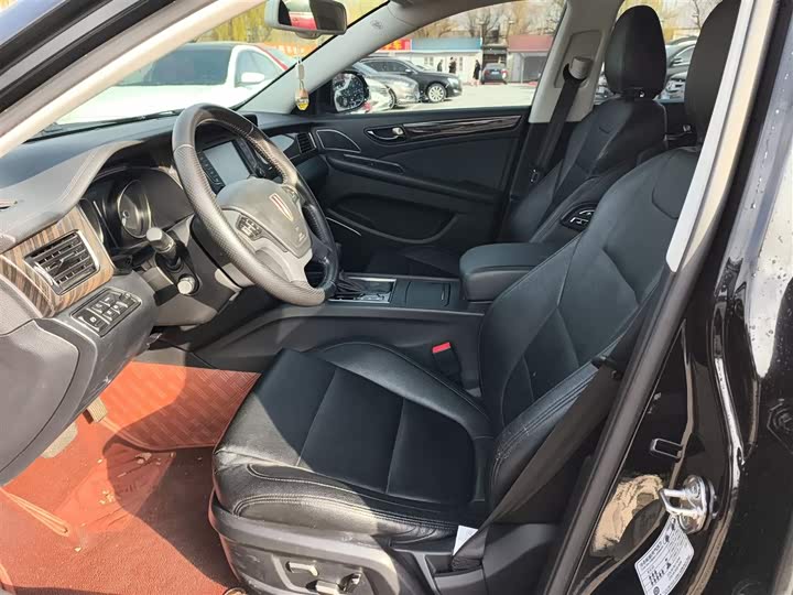 Фото 8 - Hongqi H7