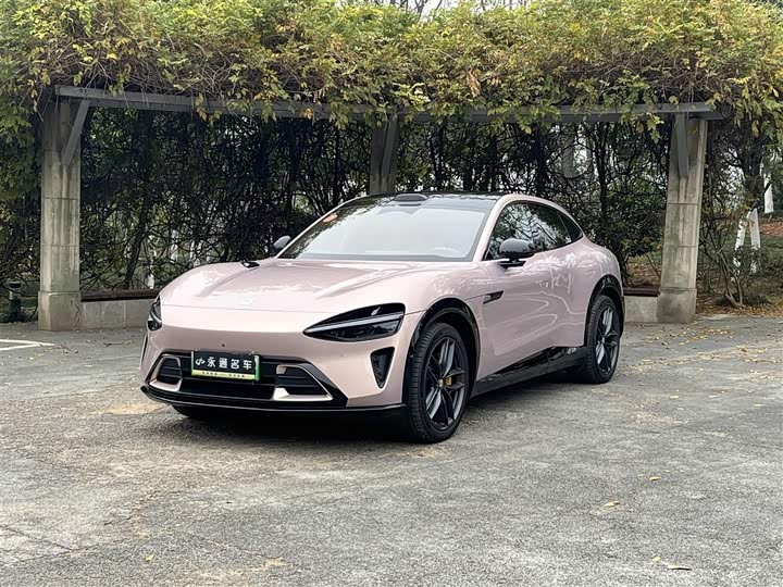 Фото 1 - Xiaomi YU7