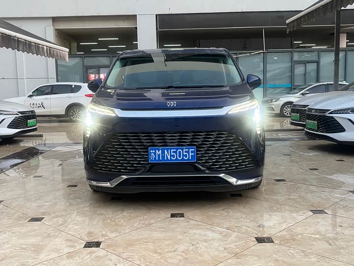 Фото 2 - Buick GL8 Century