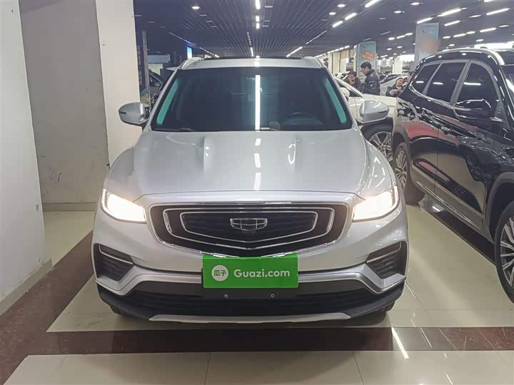 Фото 3 - Geely Atlas