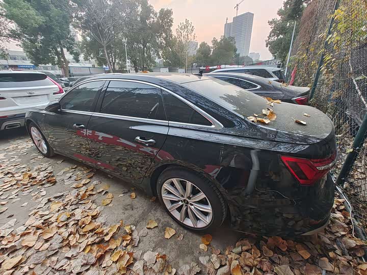 Фото 5 - Audi A6L