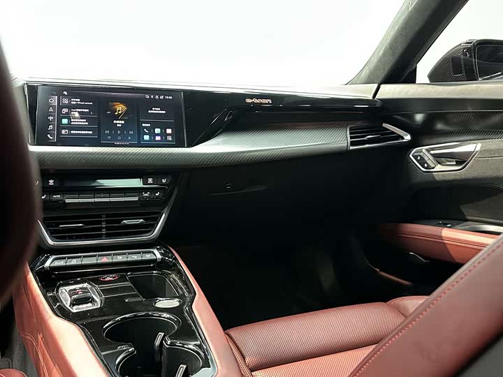 Фото 9 - Audi RS e-tron GT