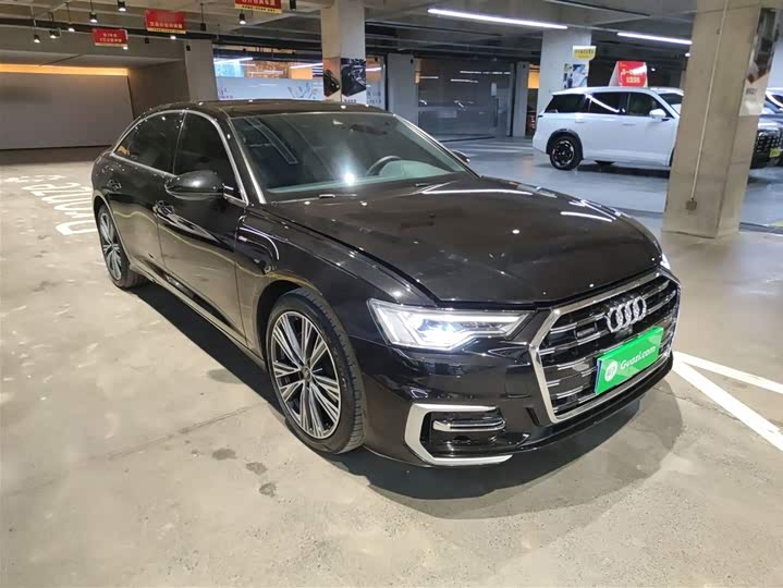 Фото 4 - Audi A6L