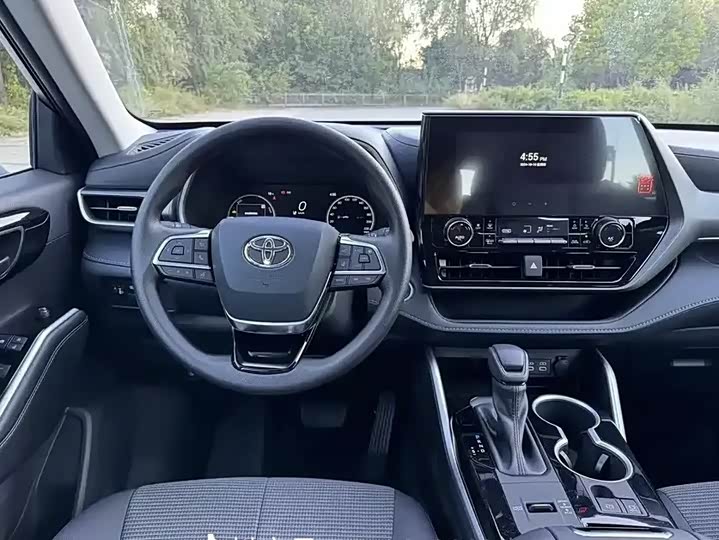 Фото 5 - Toyota Highlander