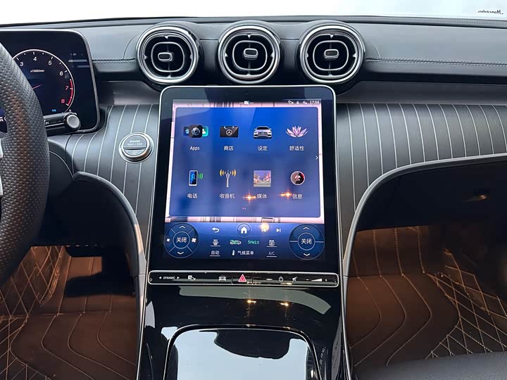 Фото 4 - Mercedes-Benz C-Class