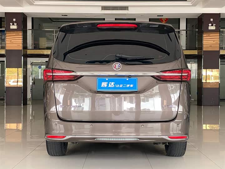 Фото 6 - Buick GL8 ES