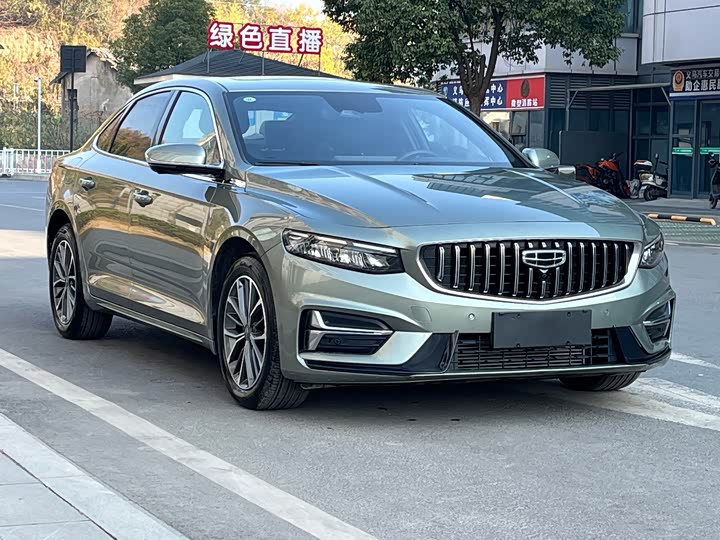 Фото 3 - Geely Preface