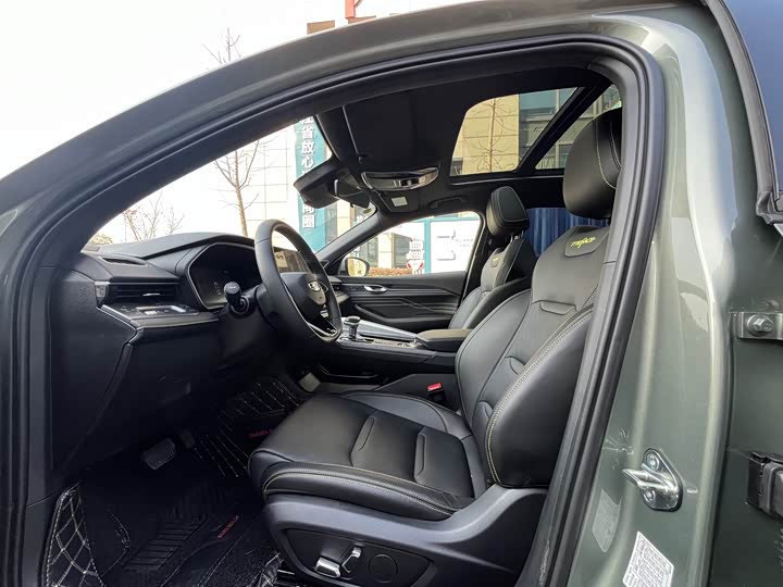 Фото 4 - Geely Preface