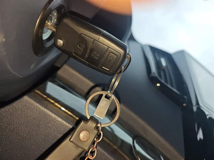 Фото 9 - Dongfeng Forthing Lingzhi Plus