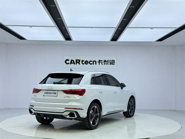 Фото 5 - Audi Q3