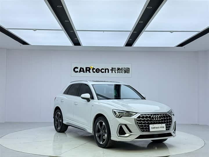 Фото 7 - Audi Q3