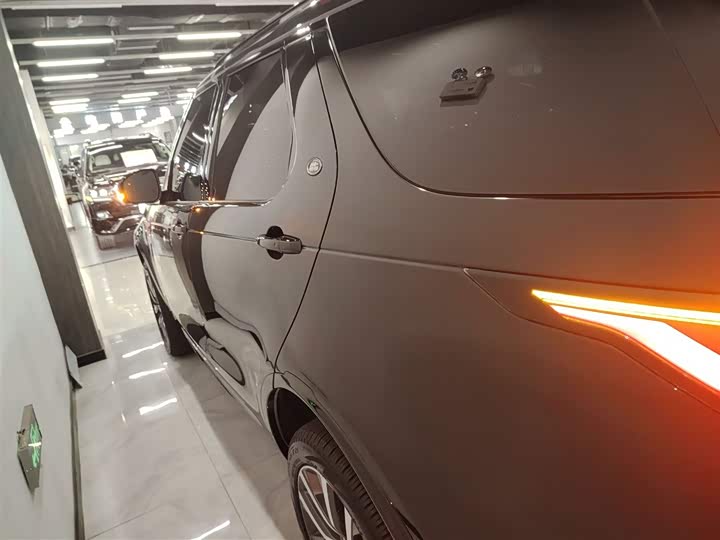 Фото 5 - Land Rover Discovery