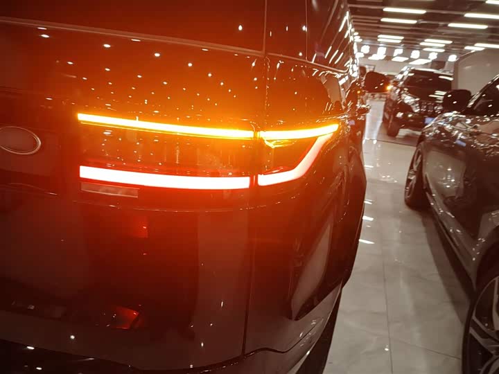 Фото 8 - Land Rover Discovery