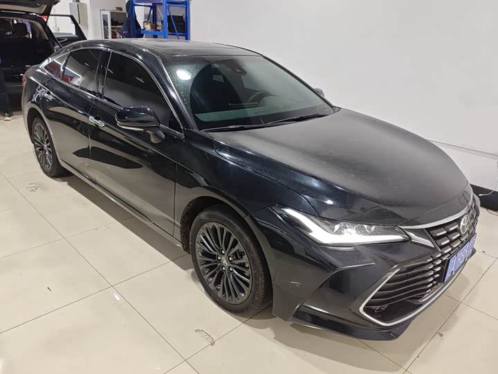 Фото 2 - Toyota Avalon