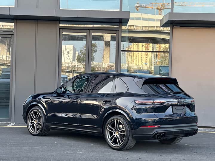 Фото 4 - Porsche Cayenne