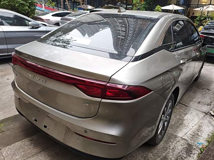 Фото 7 - GAC Aion S