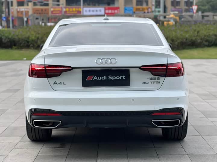 Фото 7 - Audi A4L