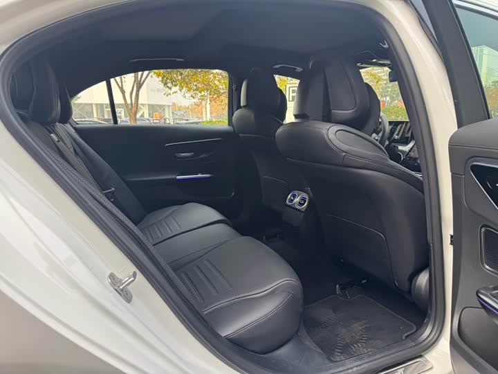 Фото 6 - Mercedes-Benz C-Class Hybrid