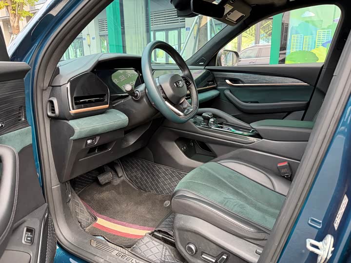 Фото 7 - Geely Monjaro