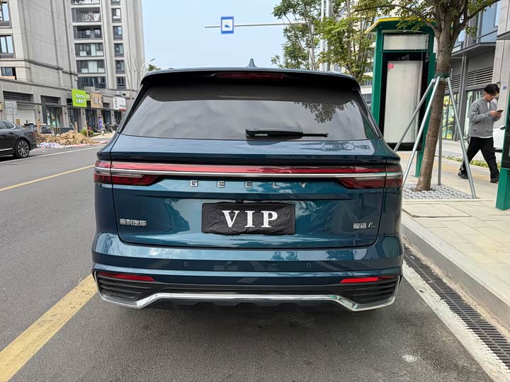 Фото 9 - Geely Monjaro