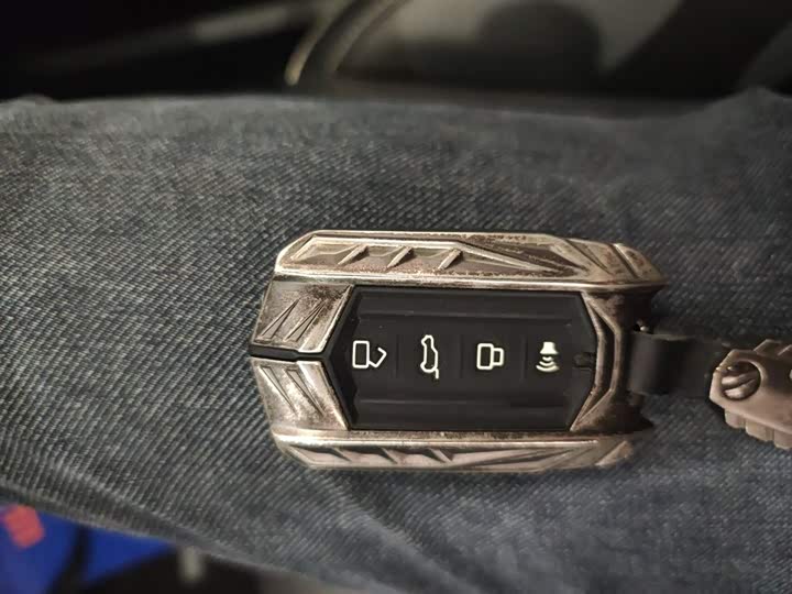 Фото 9 - Tank 300