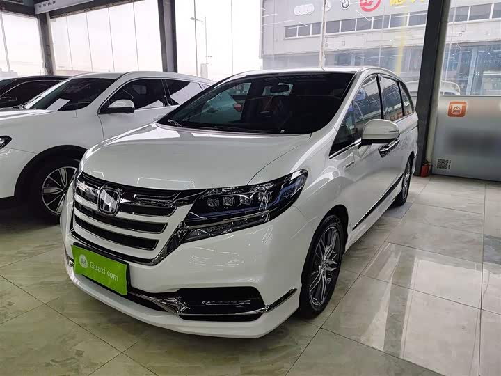 Фото 2 - Honda Elysion