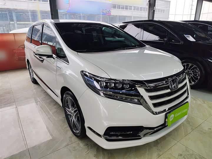 Фото 4 - Honda Elysion