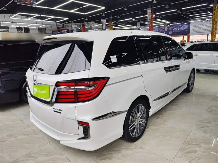 Фото 7 - Honda Elysion