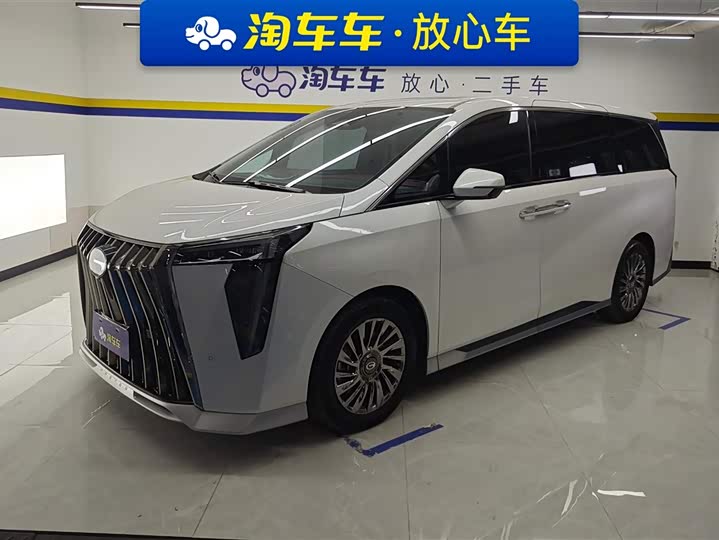 Фото 1 - GAC Trumpchi M8