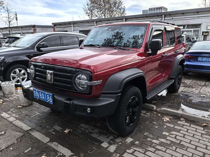 Фото 1 - Tank 300