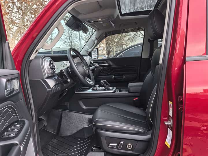 Фото 8 - Tank 300