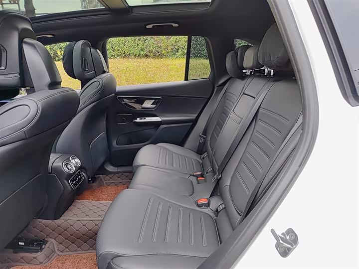 Фото 8 - Mercedes-Benz GLC-Class