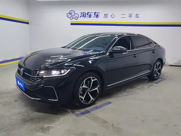 Фото 1 - Volkswagen Passat