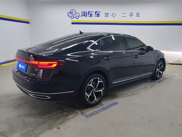 Фото 3 - Volkswagen Passat