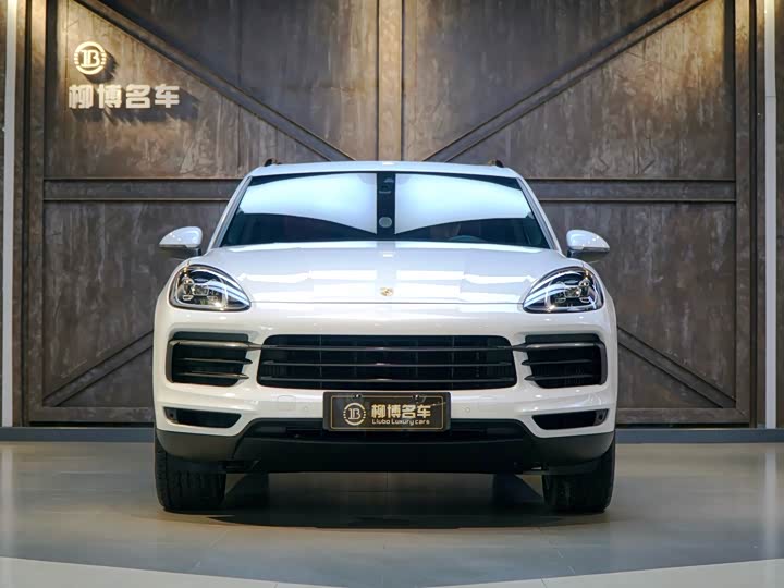 Фото 3 - Porsche Cayenne Hybrid