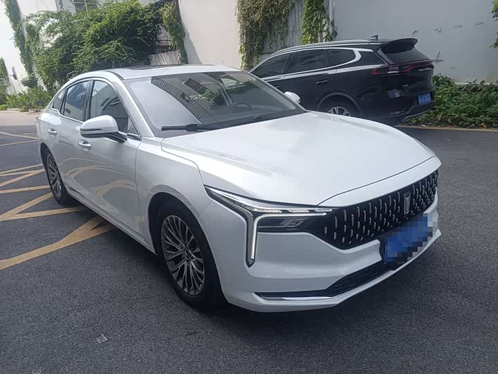 Фото 3 - Bestune B70