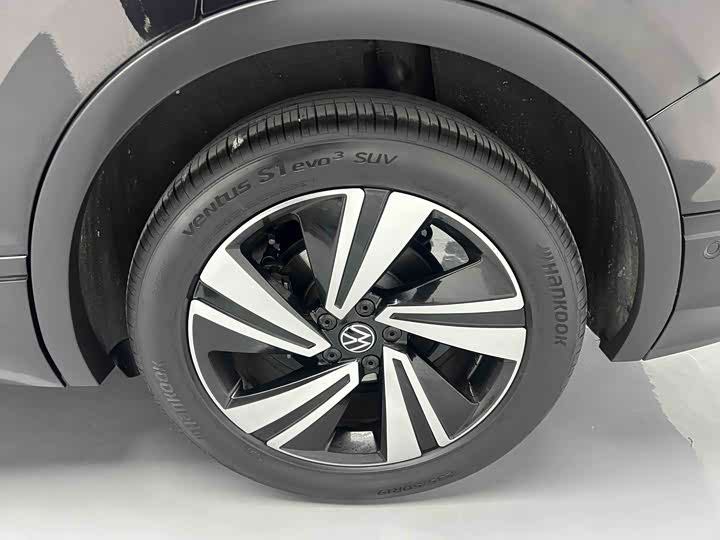 Фото 7 - Volkswagen Tiguan X