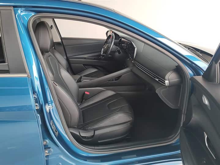 Фото 8 - Hyundai Elantra N line