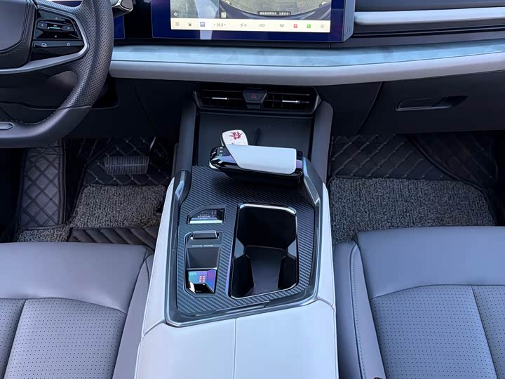 Фото 7 - Changan UNI-T