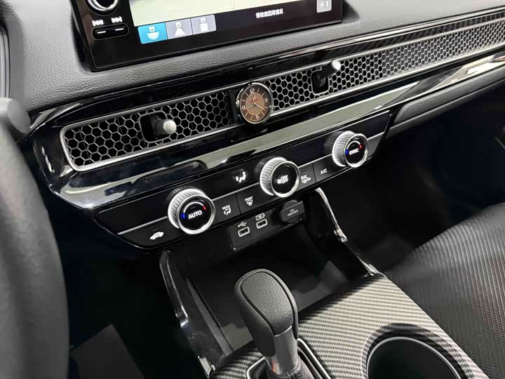 Фото 9 - Honda Integra