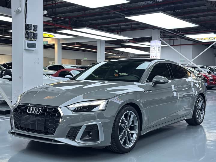 Фото 1 - Audi A5