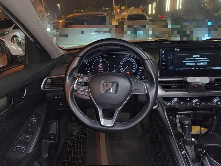 Фото 3 - Honda Accord